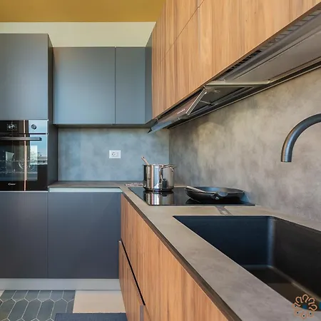 Il Senatore By Apulia *